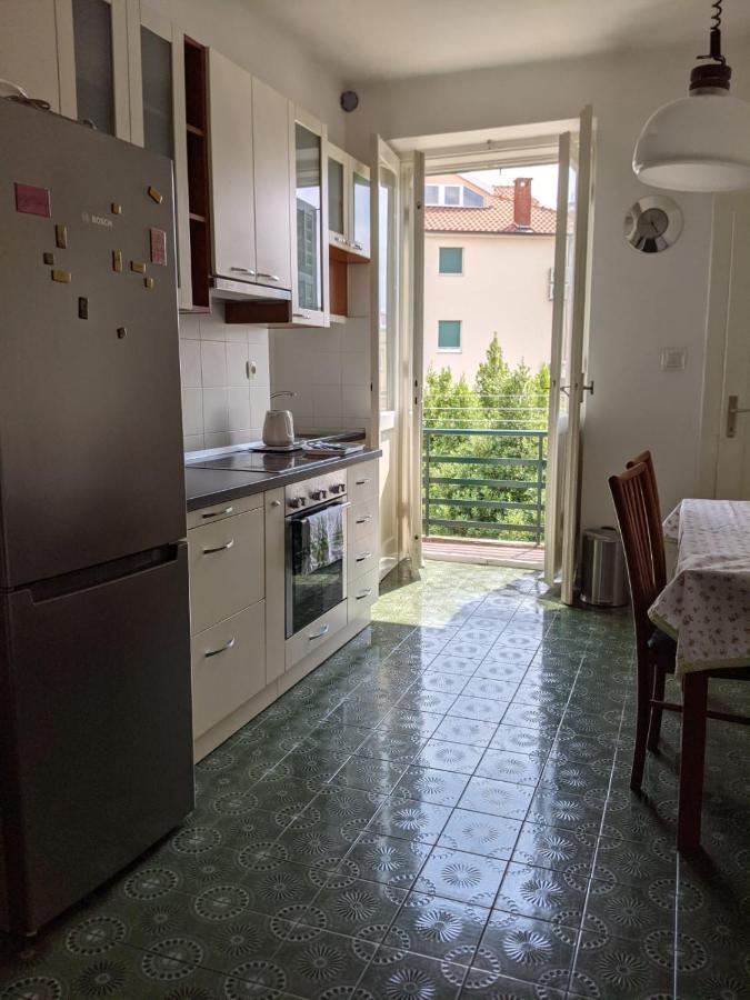 Centre Split Apartment Trina