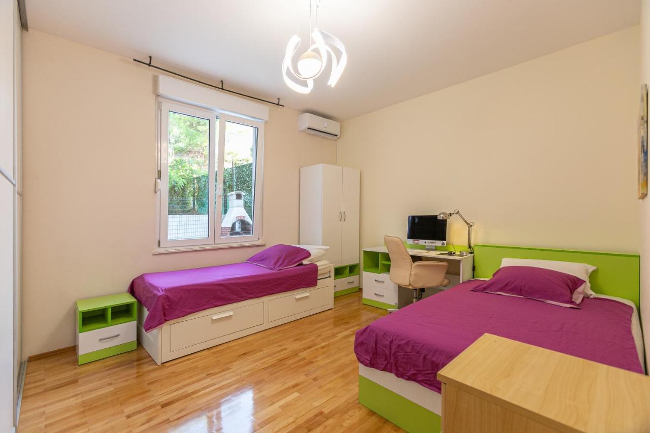 Apartman Relax Whit Big Terrace 170m2 Near The Split