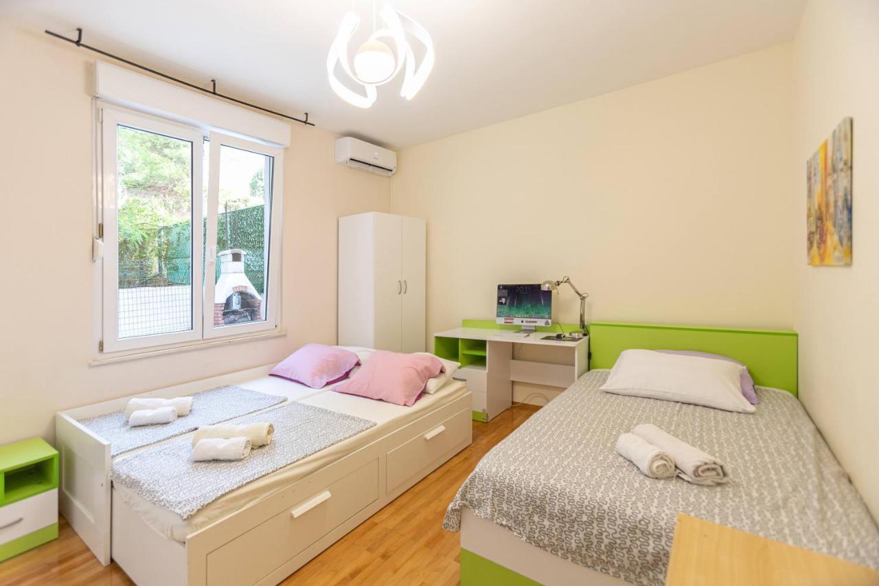 Apartman Relax Whit Big Terrace 170m2 Near The Split