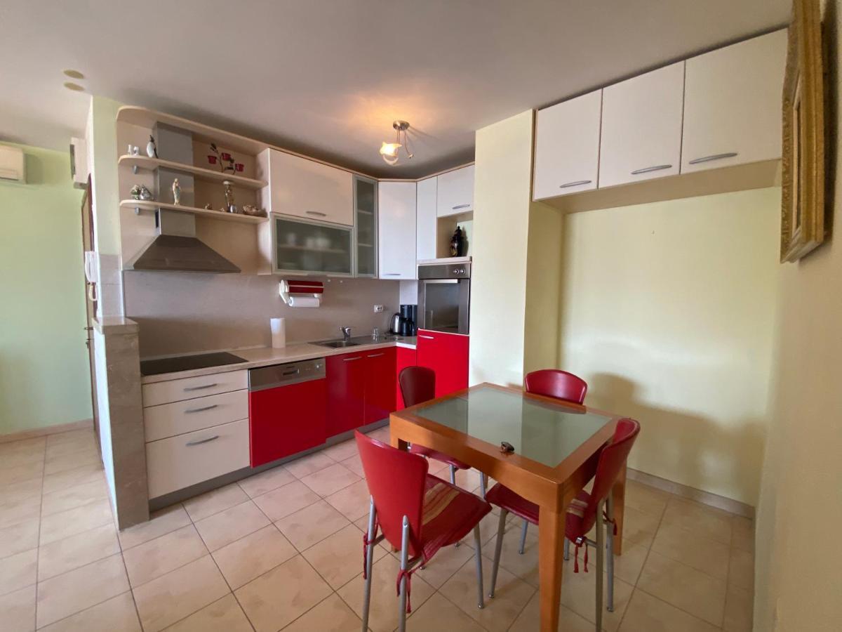 Apartment Znjan