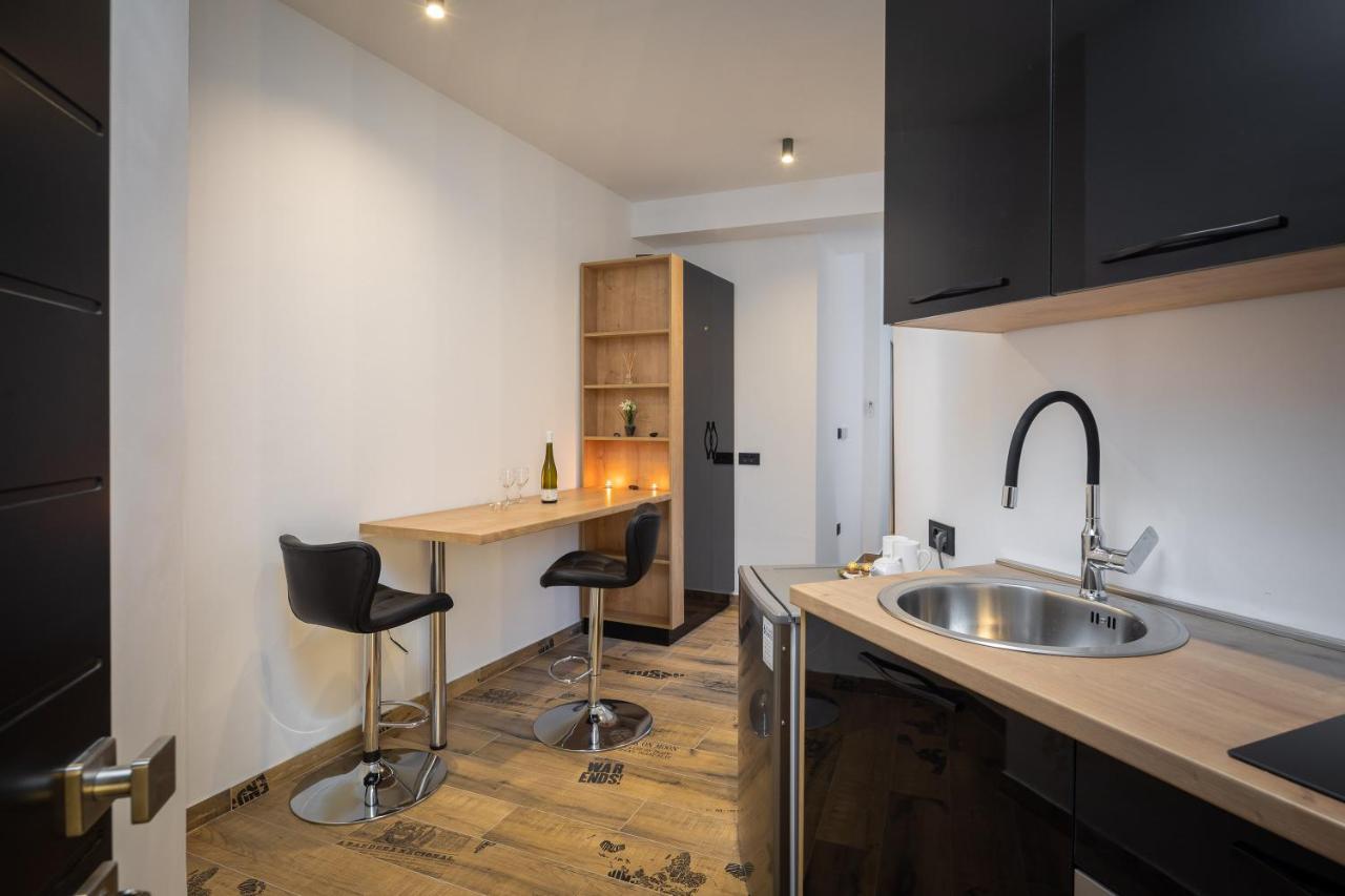 Top Rooms