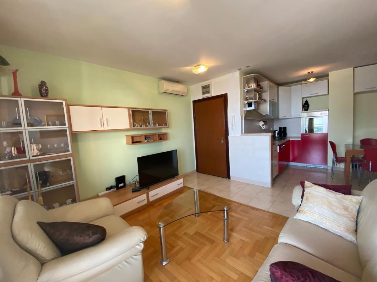Znjan Apartment Split