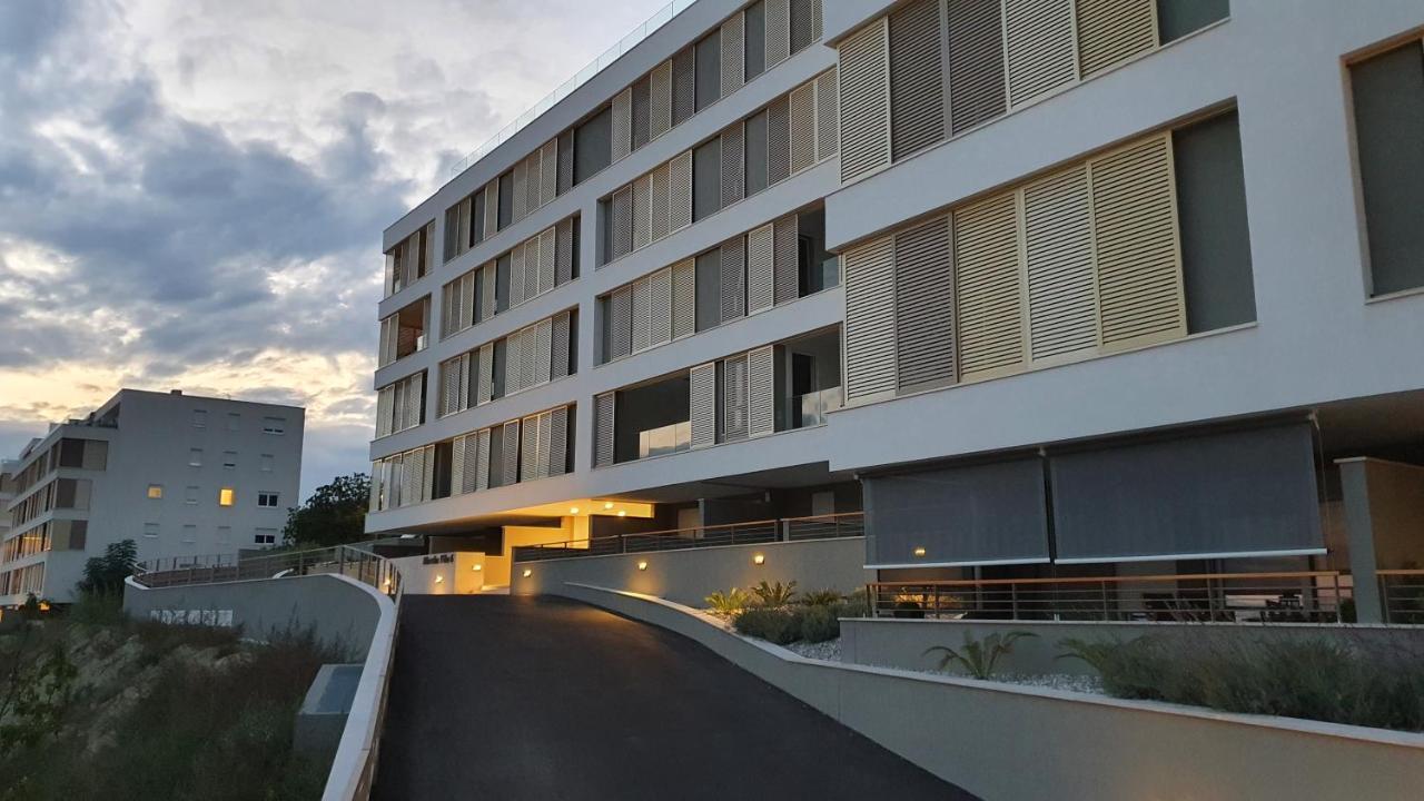 Luxury 4seasons With Garage Apartman
