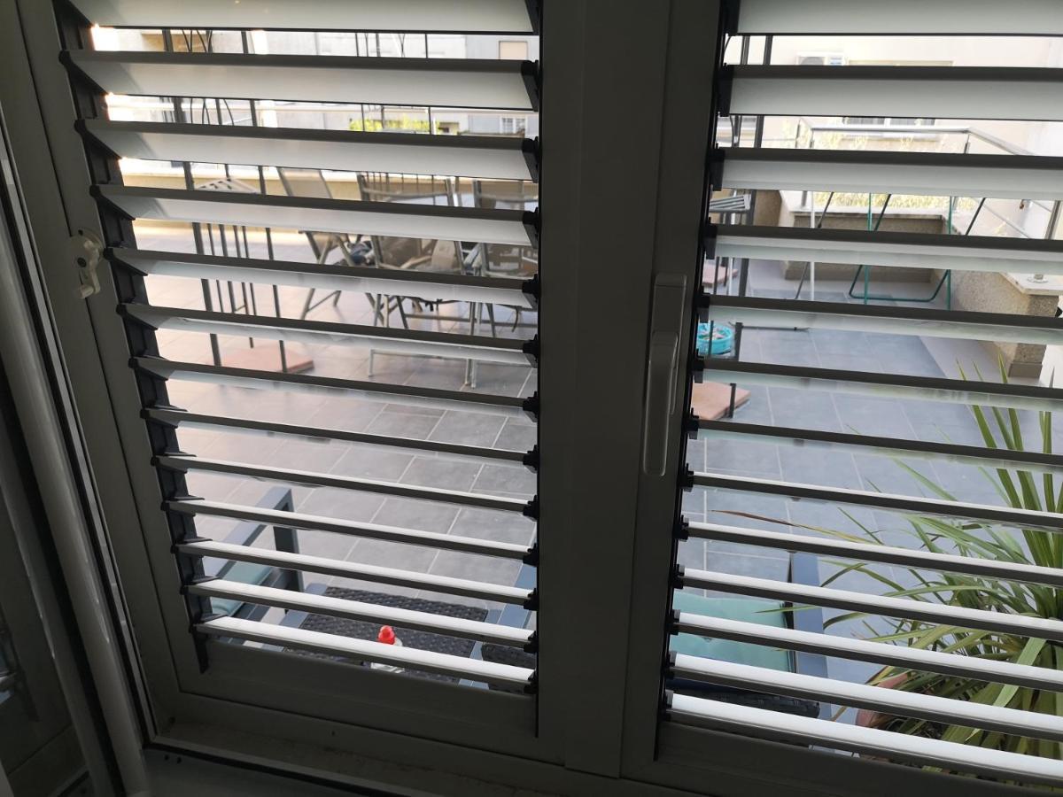 Ella Apartment Split