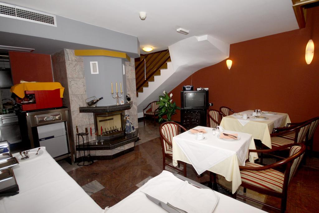 Ana Bed & Breakfast