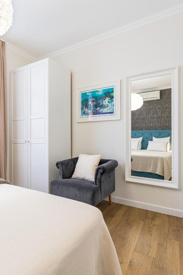 Charming Retreat In The Heart Of