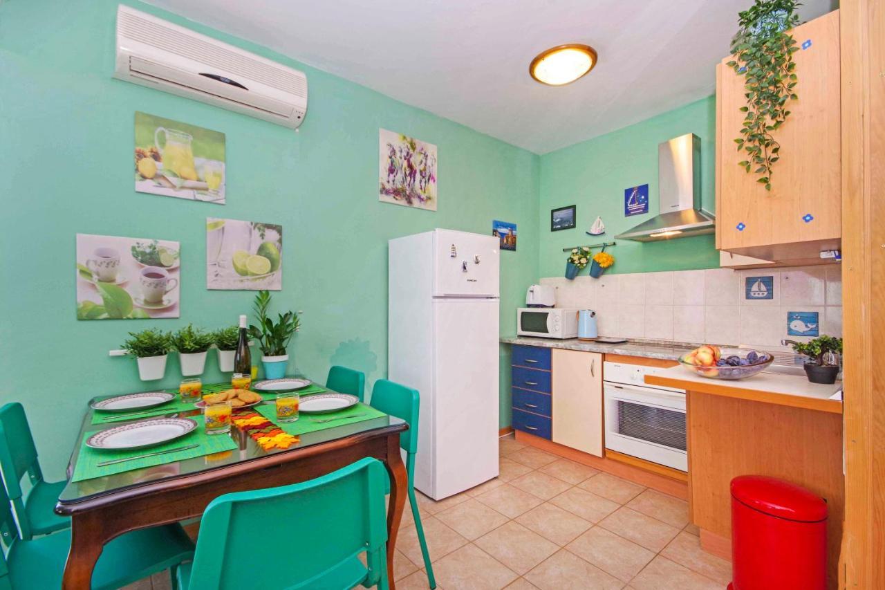 Croatia Sea View Apartment *