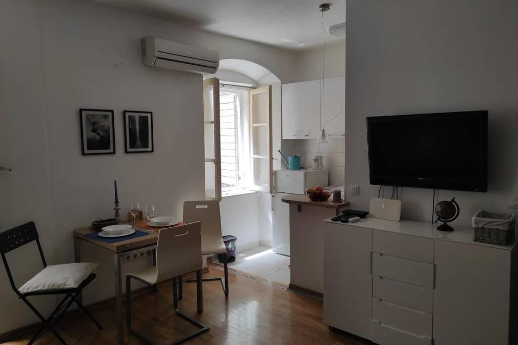 Diocletian's Resting Nest Apartment