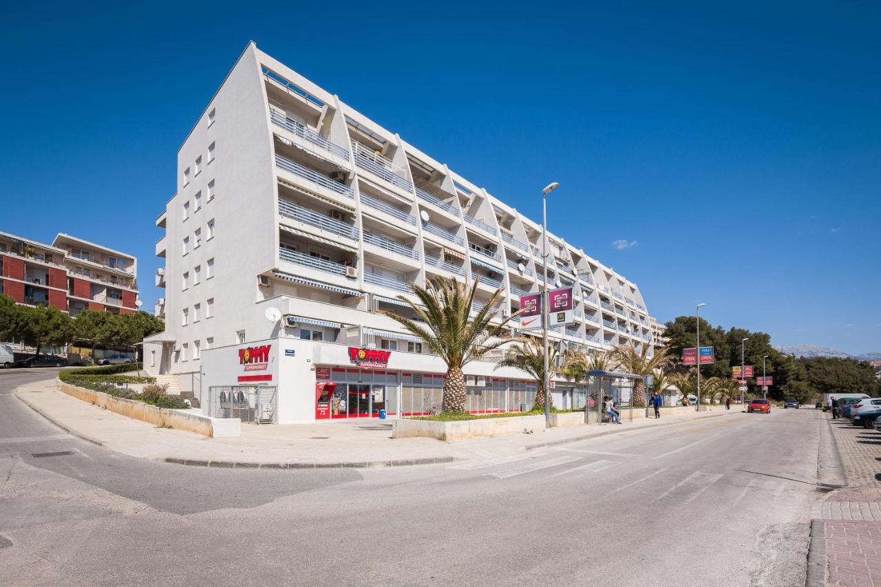 Sun Views 3 * Split