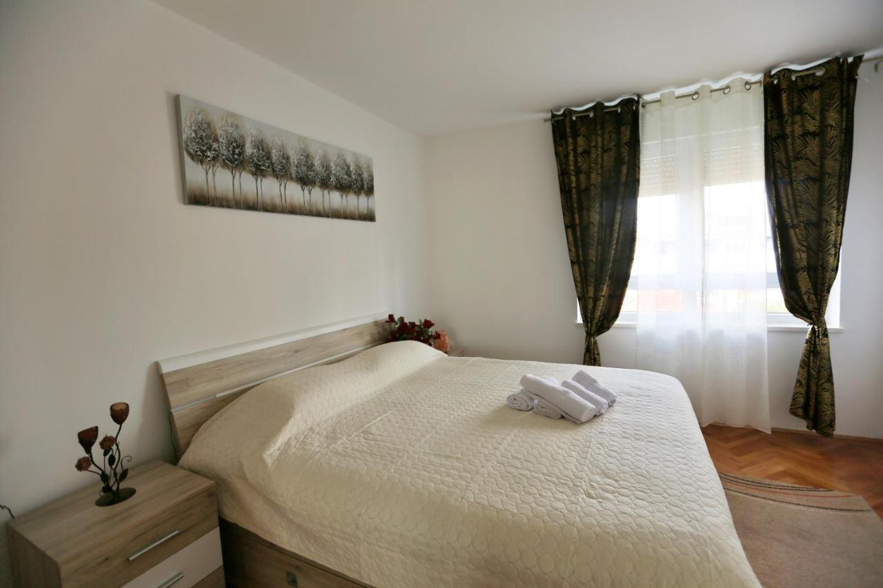 New Emda U Centru Splita Apartamento *