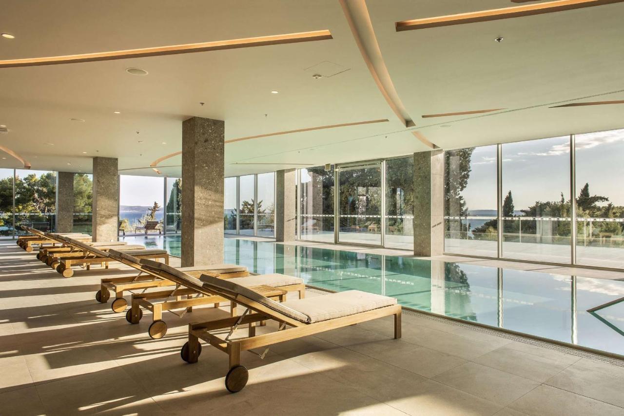 Luxury Seaside Apartment