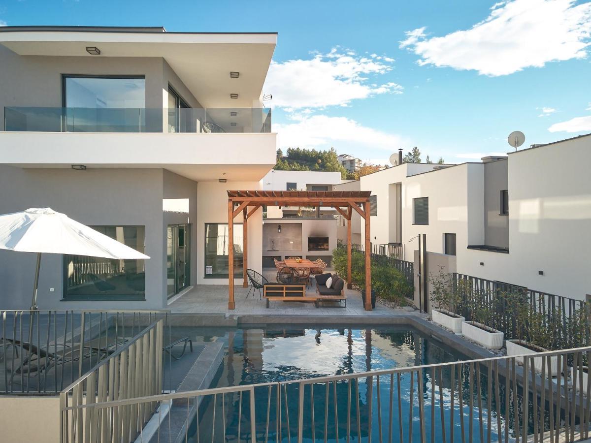 Luxury Sol Mate Villa