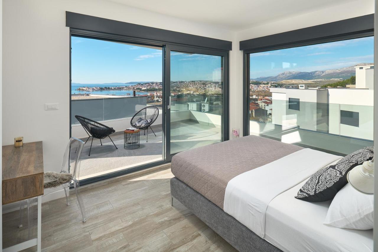 Luxury Sol Mate * Split