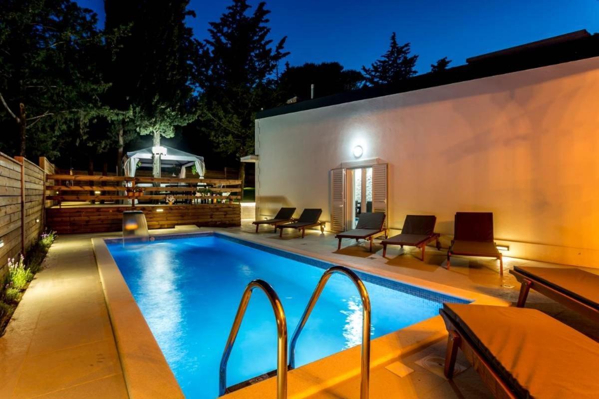 Bila Vila - Where Life Meets Luxury & Nature * Split