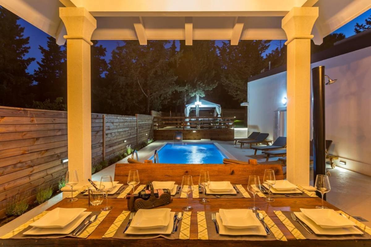 Bila Vila - Where Life Meets Luxury & Nature Villa