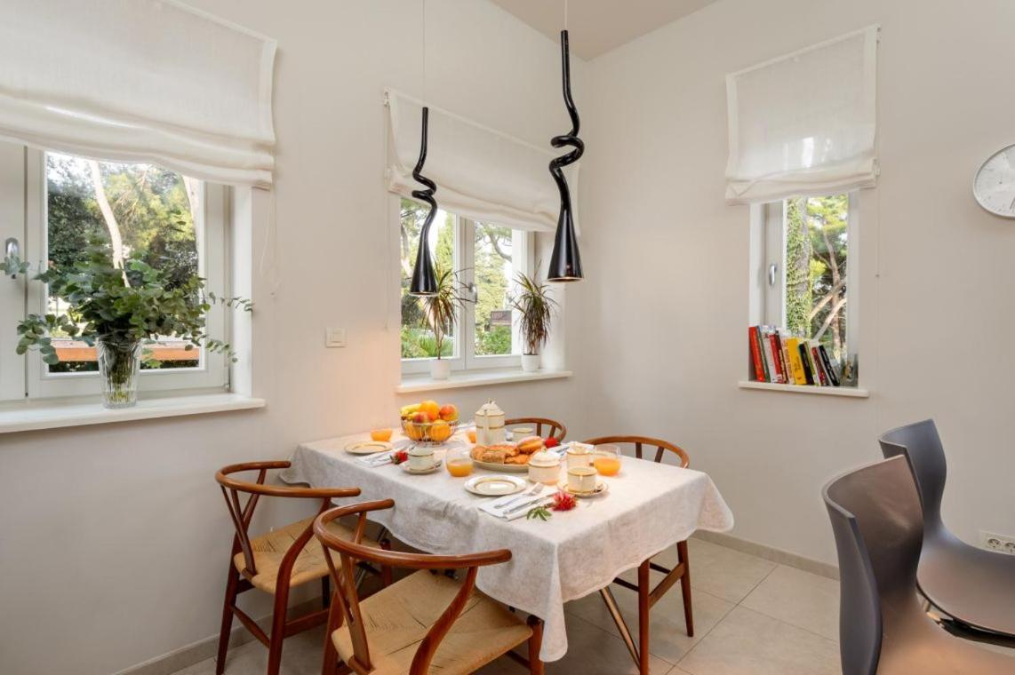 Castello Split: Luxury Seafront With Private Pool And Split