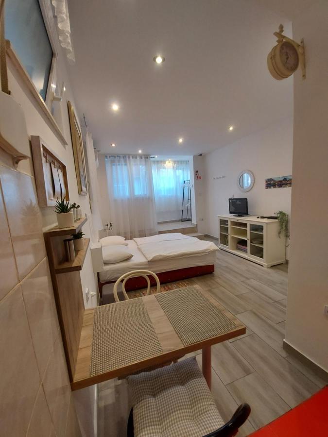 Apartment Conte *