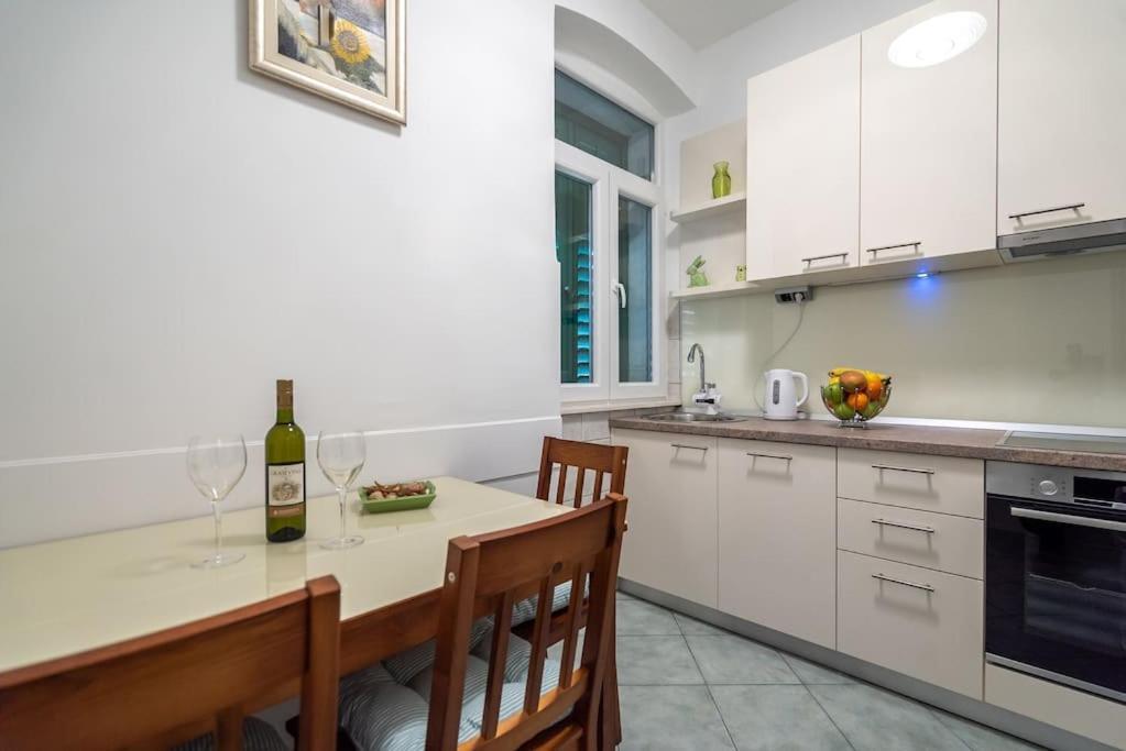 Homestay Old Town Cozy Split