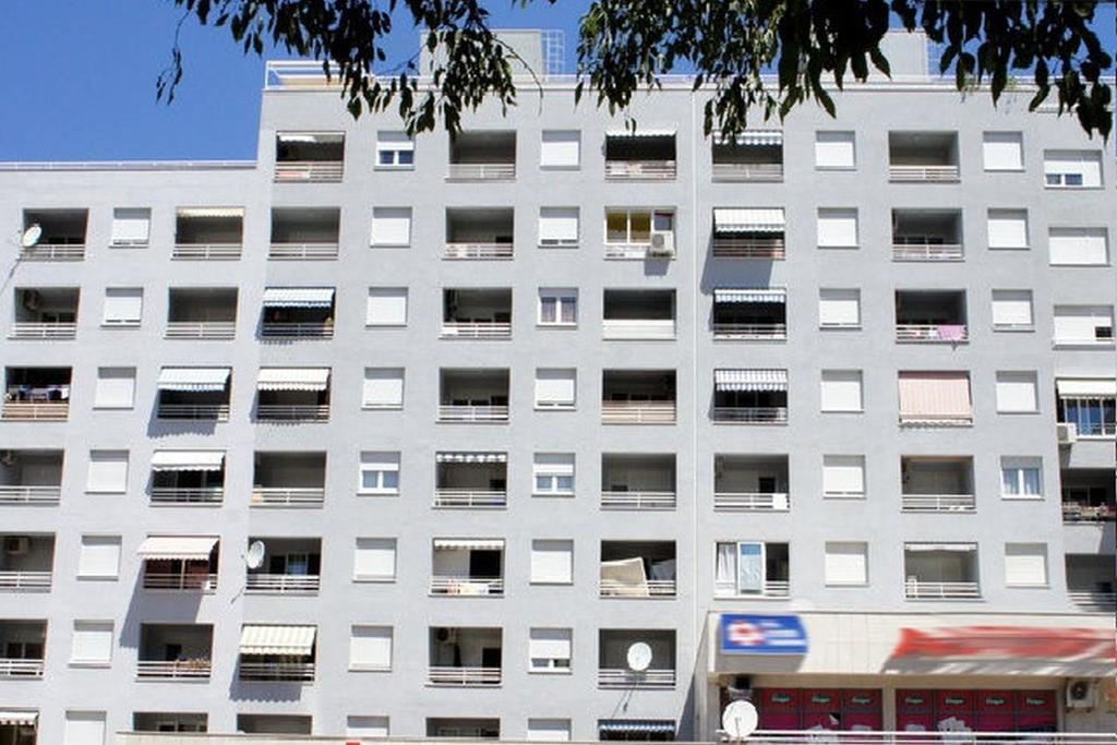 Apartment View Split