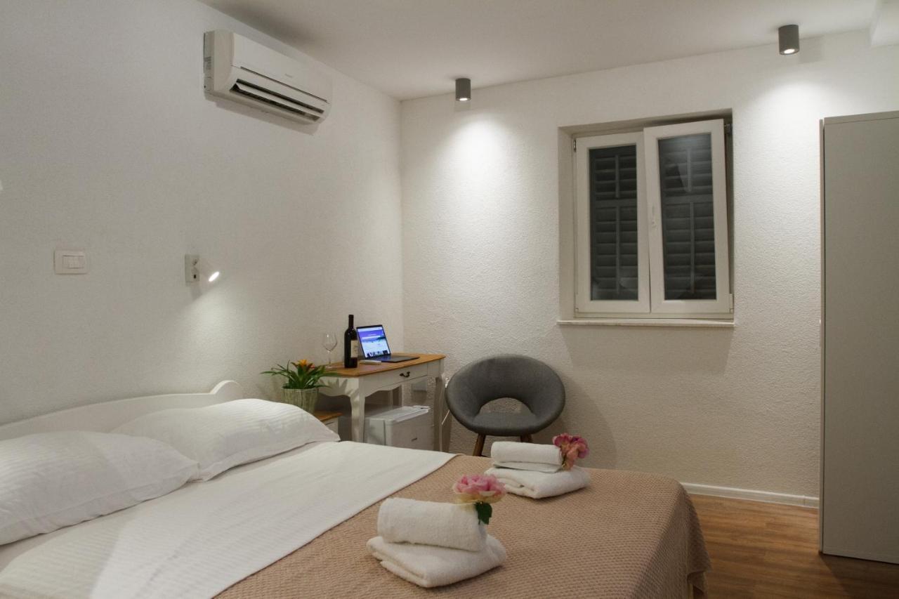 Holiday home Old Stone House In Historical Area *