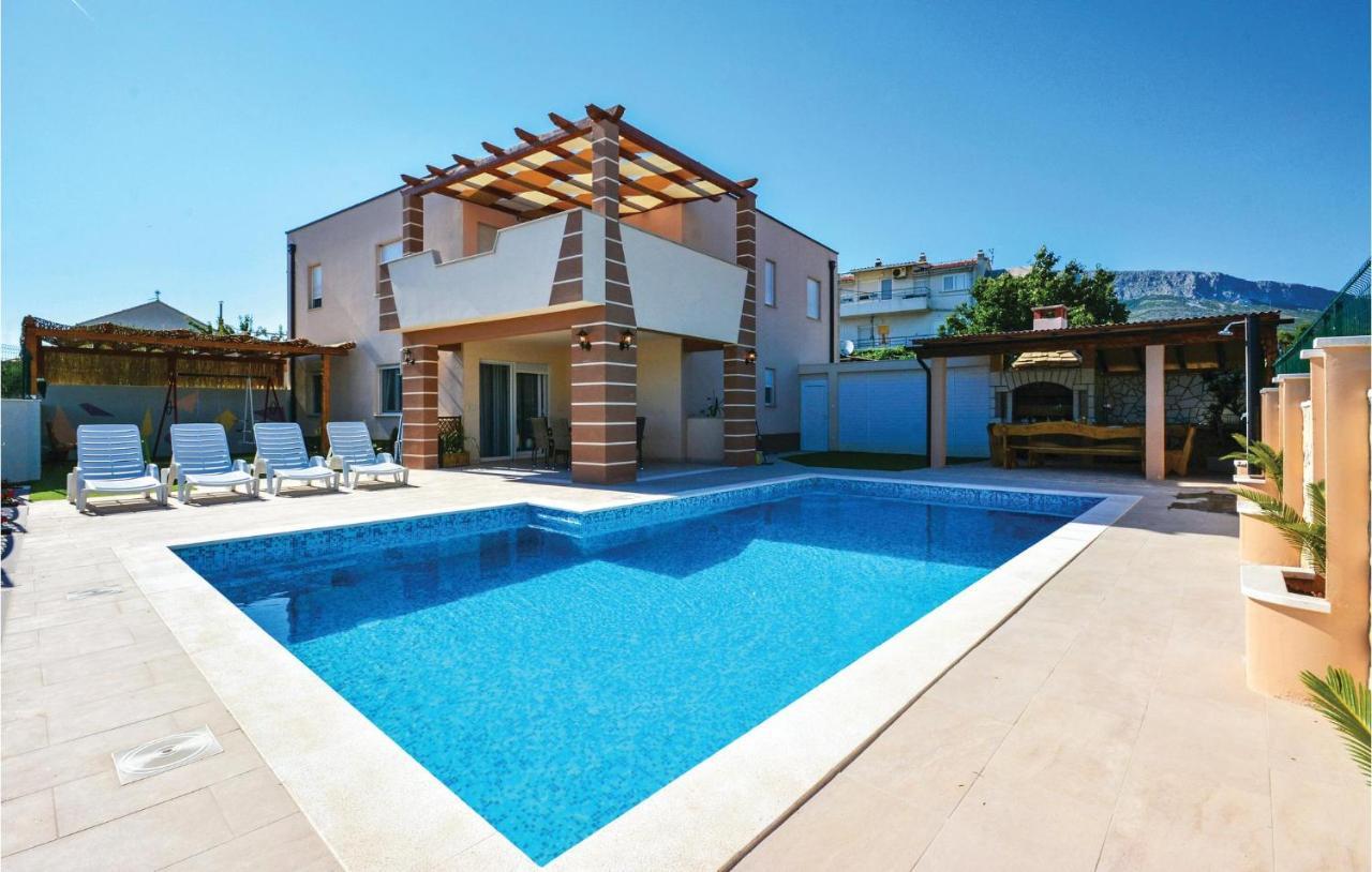3 Bedroom Nice Home In Solin Apartment Split