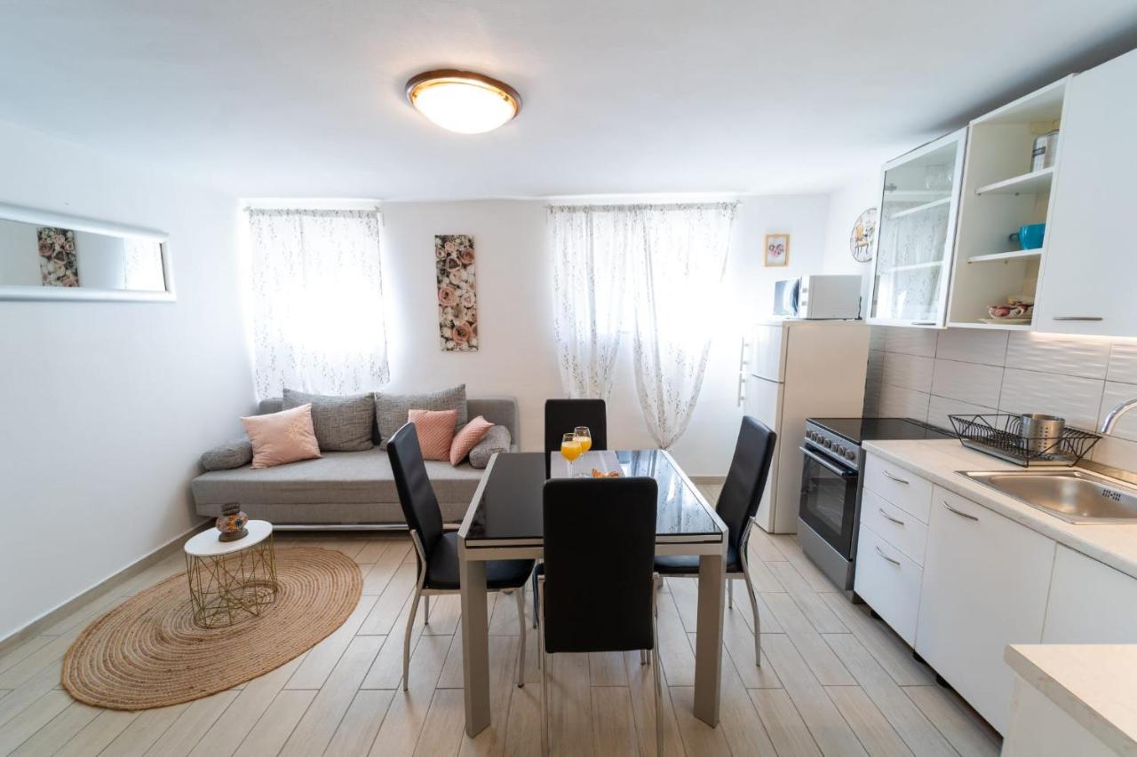 Apartment Marjan *