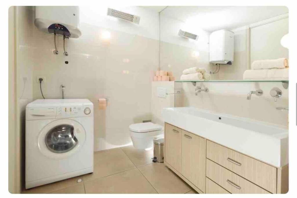 Luxury Eni On The West Coast Apartamento