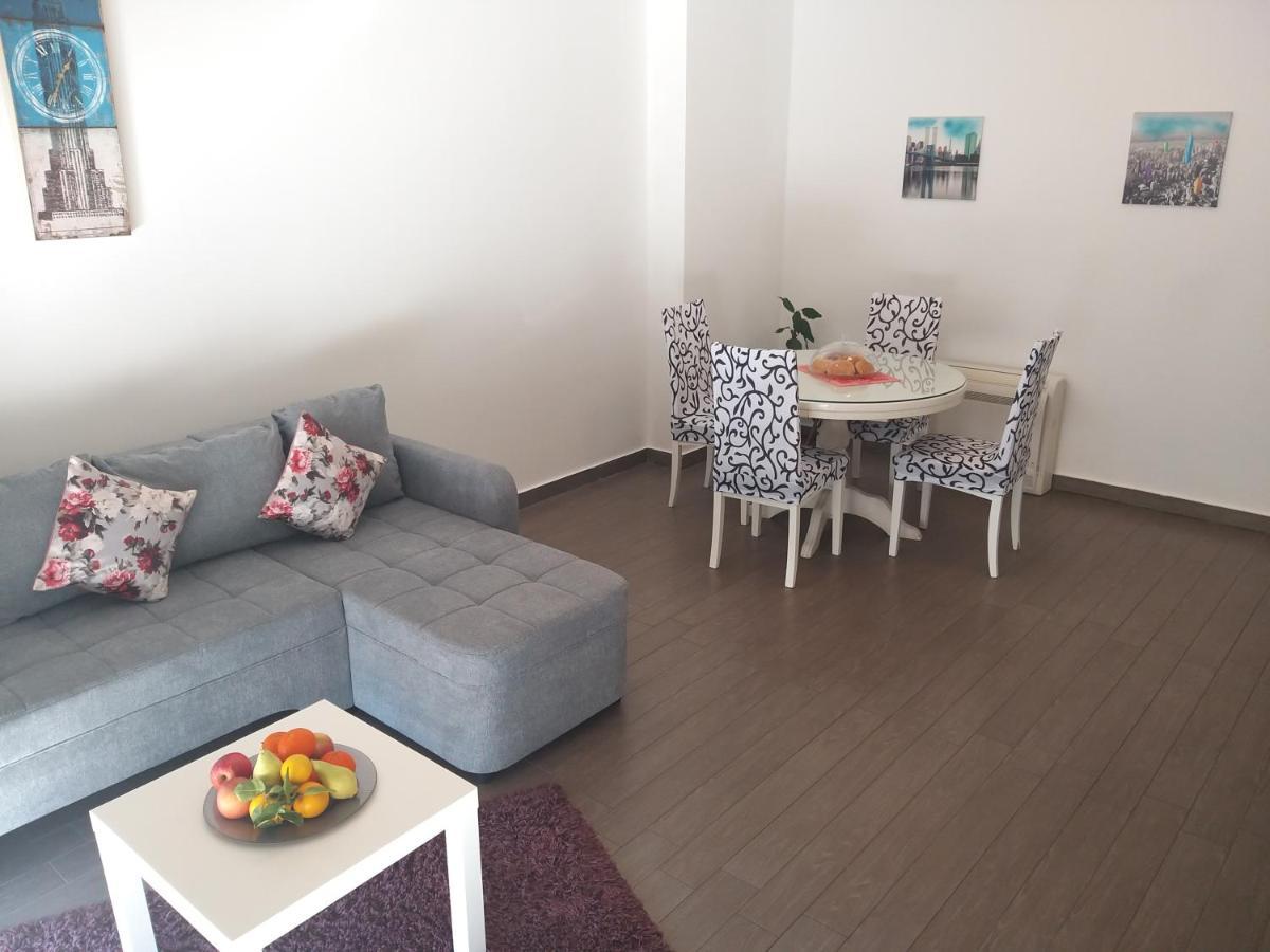 3 Bedroom With Terrace And Free Parking Split