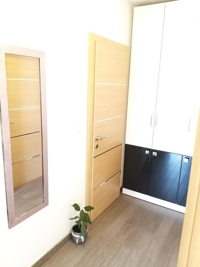 3 Bedroom With Terrace And Free Parking Split
