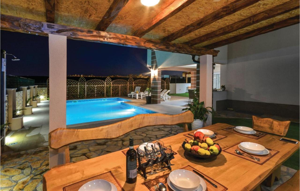3 Bedroom Nice Home In Solin *