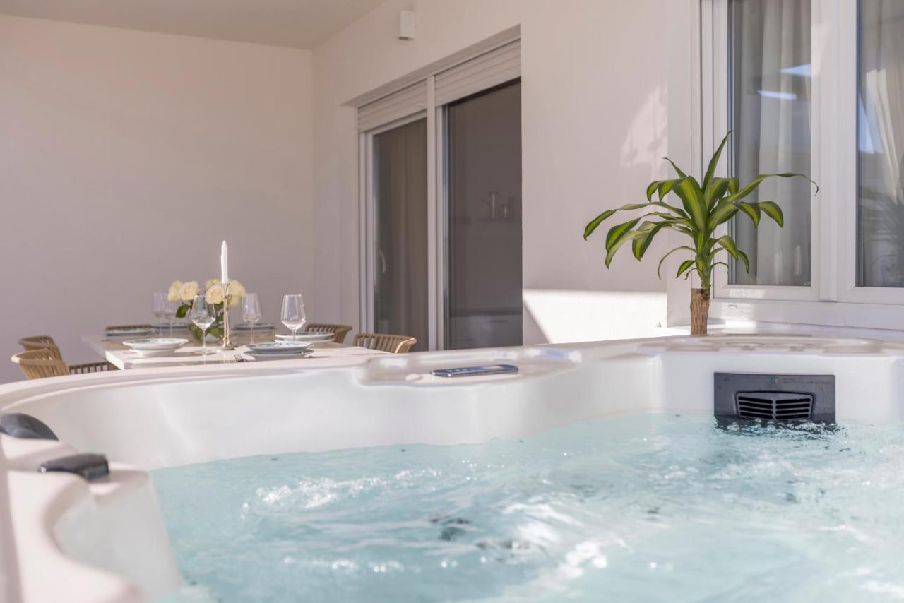 Luxury Rooftop Zalato Apartment Split