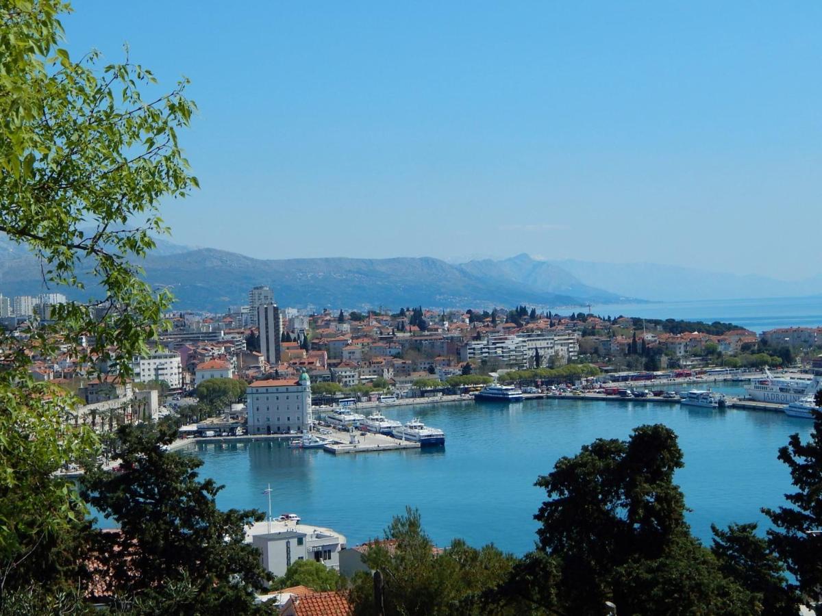 Apartment Fabula - W Balcony 4 Min Walk To Split