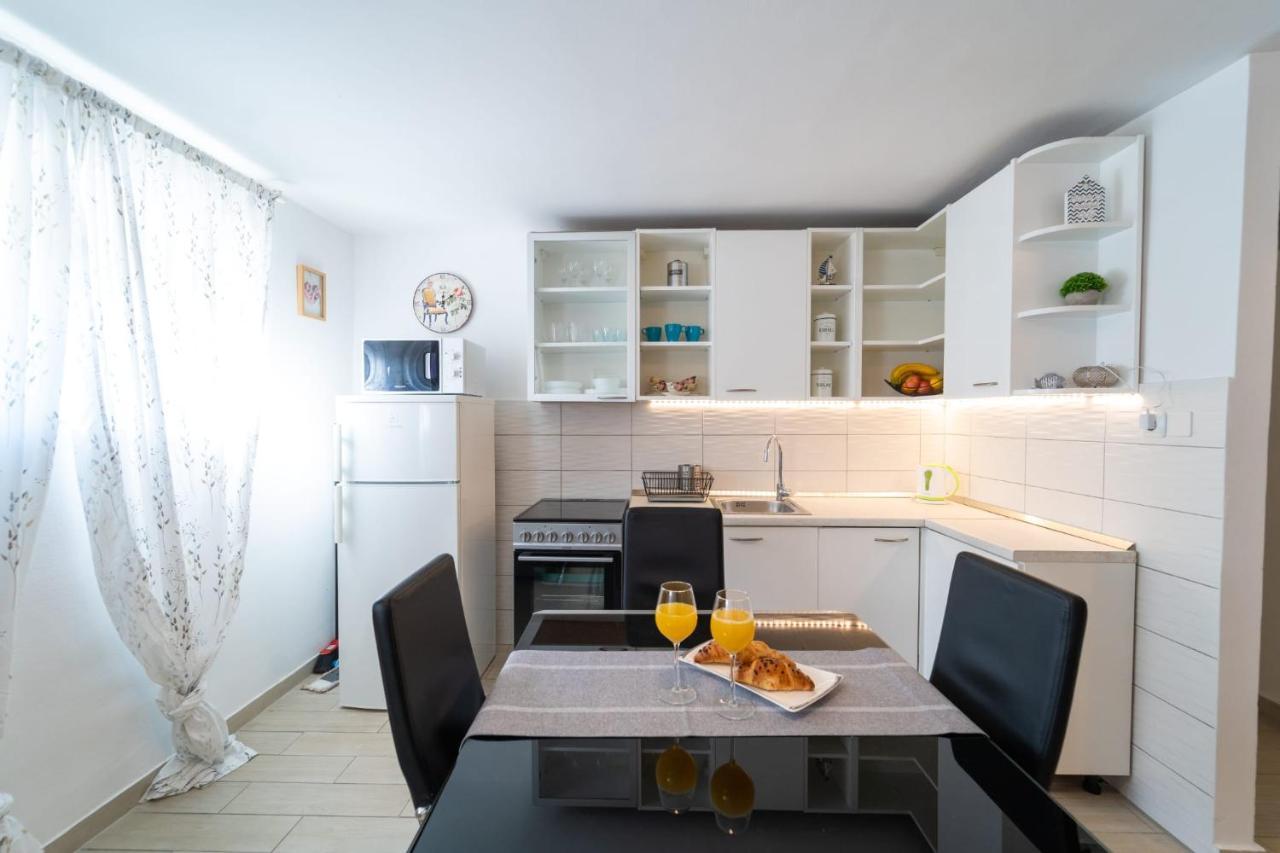 Apartment Marjan *