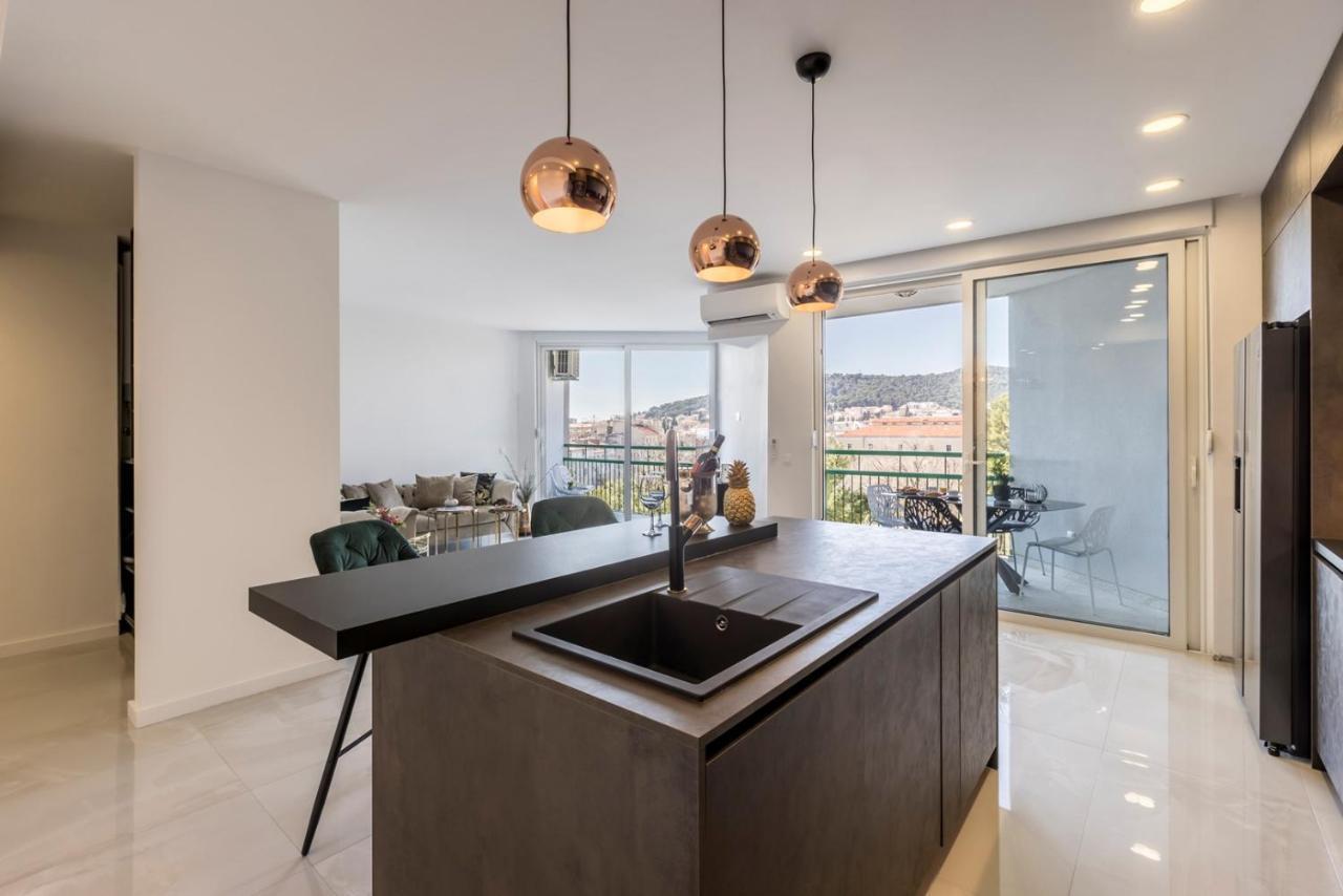 Apartman Carmen - Luxury 2-bedroom - Downtown *