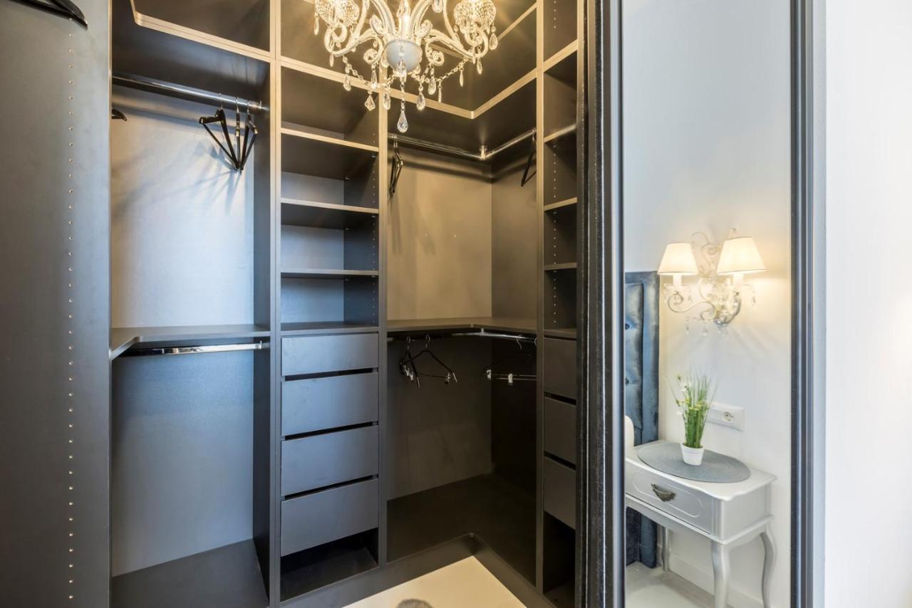 Carmen - Luxury 2-bedroom - Downtown Apartment