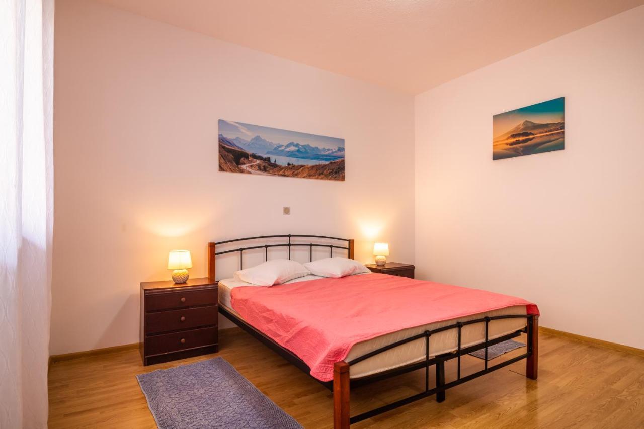 Apartamento Mihael *
