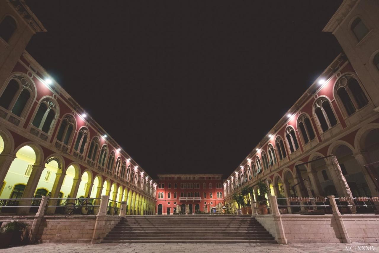 Dujam * Split