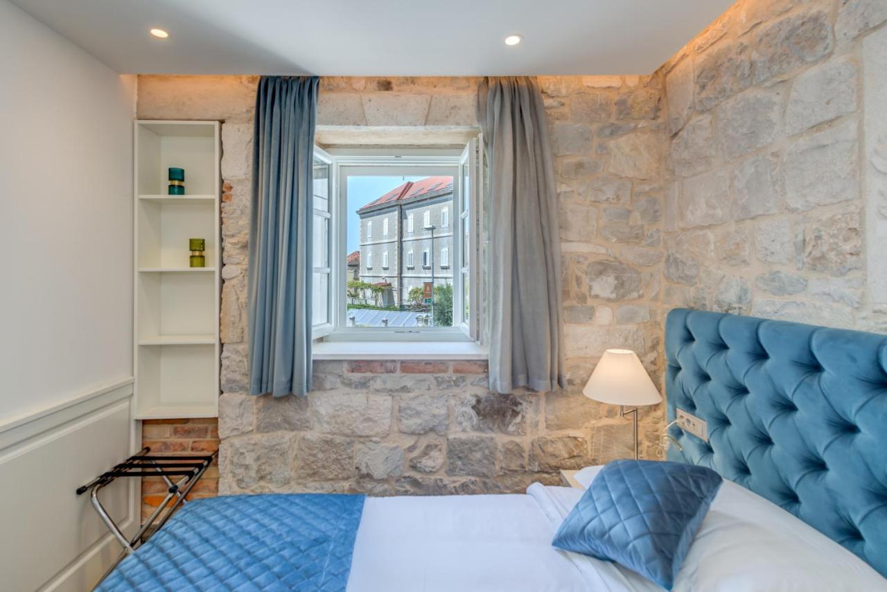 Stonemasons Heritage 4*