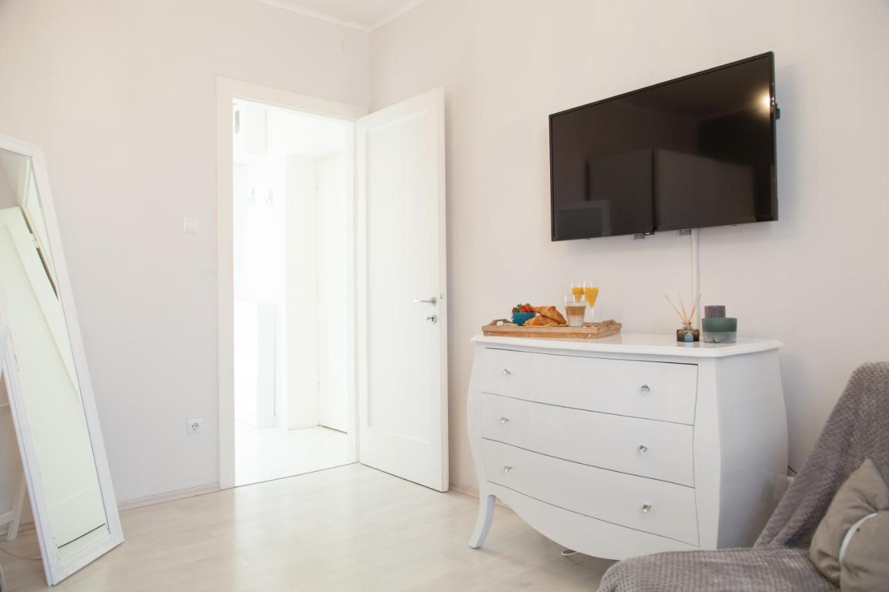 Dreams Apartment *