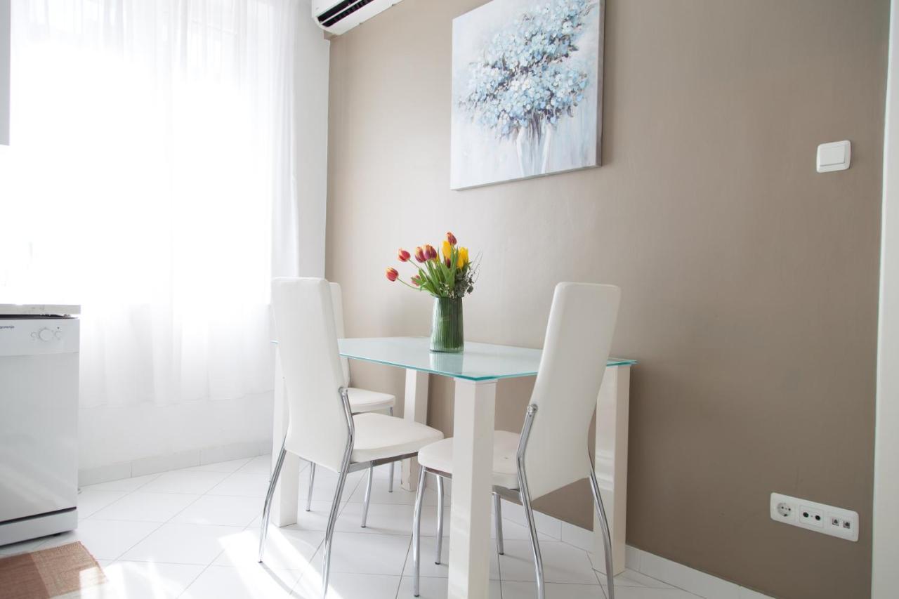 Dreams Apartment