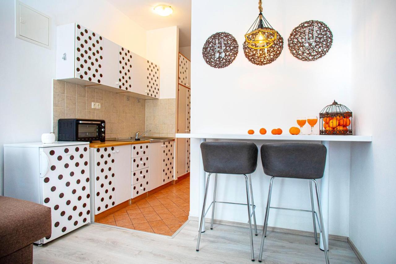 Silver Tree Apartment *