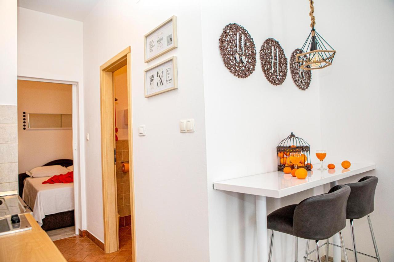Silver Tree Apartment Split