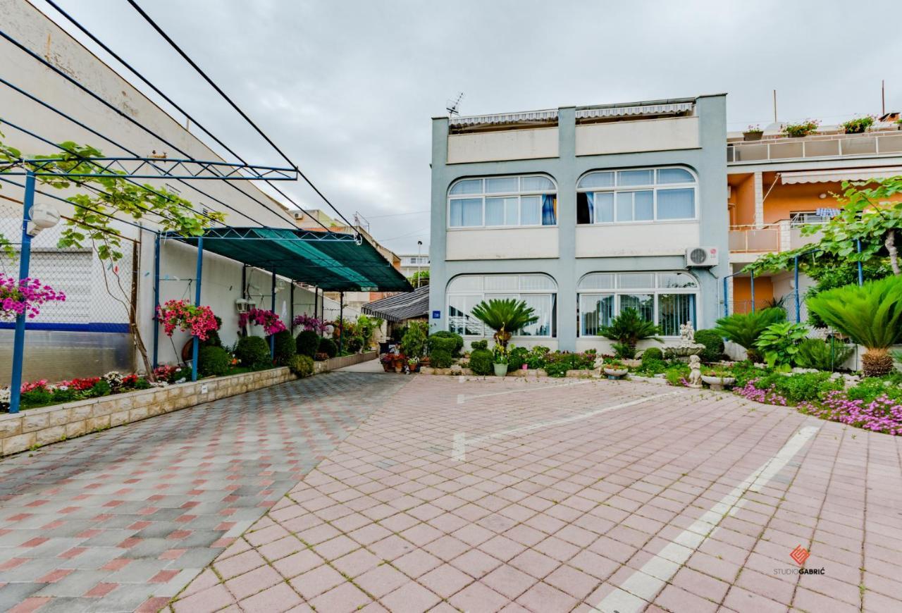 Guesthouse Rooms Split krevet i doručak Split