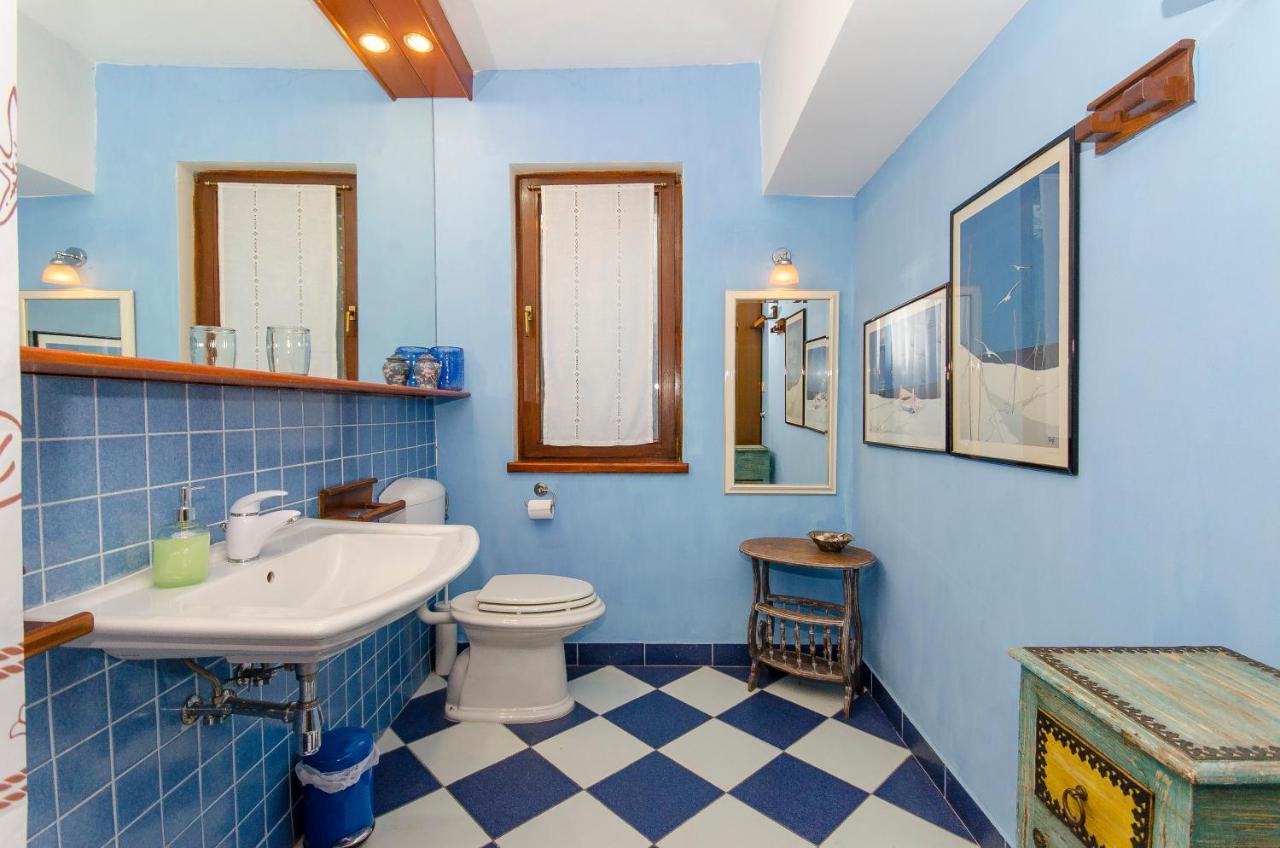 Vialli Apartment
