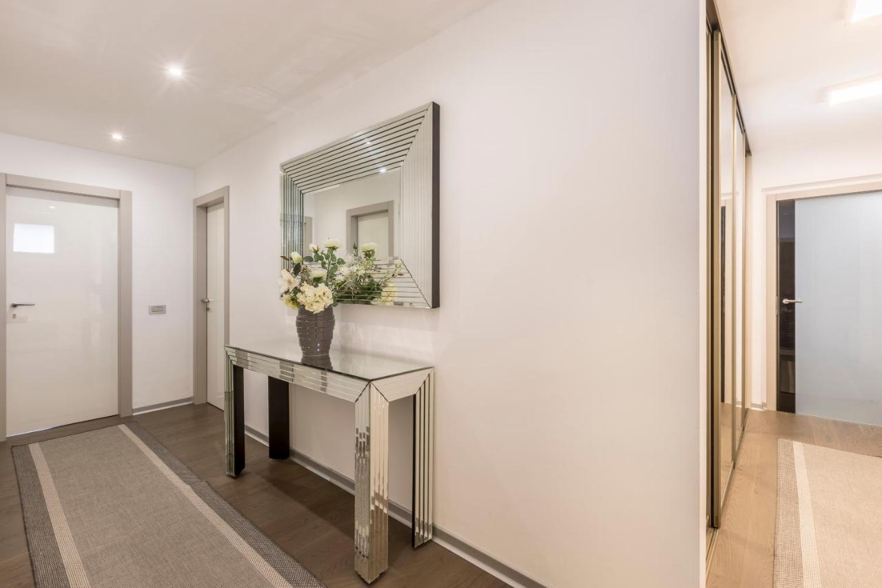 Lazarica Penthouse Apartman