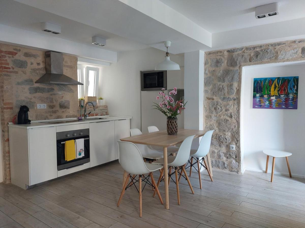 Ida Apartment