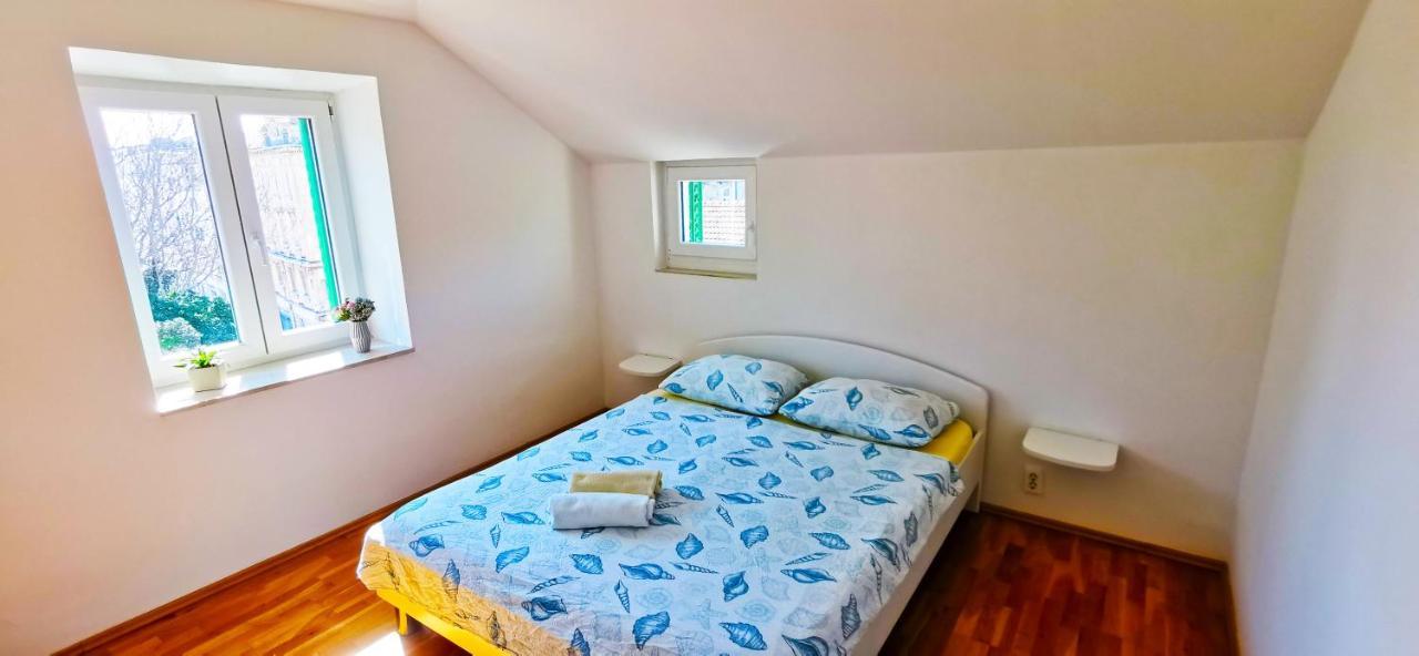 Pirja Apartment Split