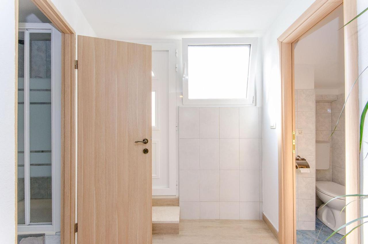 Ane Apartment *