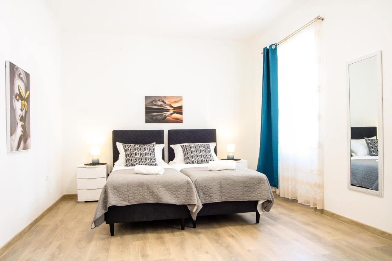 Tonka's Beautiful In Centre Apartman *