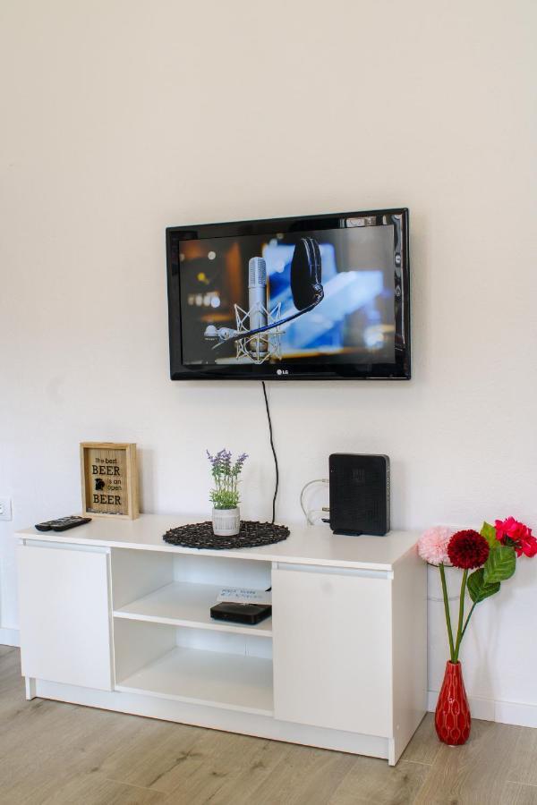 Tonka's Beautiful In Centre Apartman *